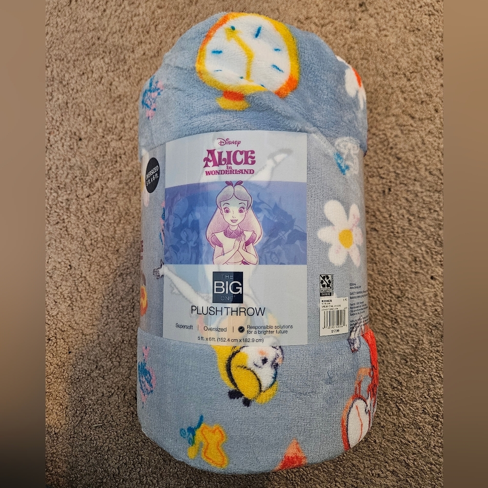 Disney Alice in Wonderland Plush Throw